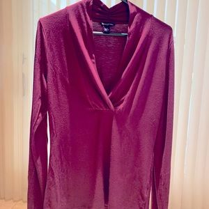 Women’s long sleeve tops